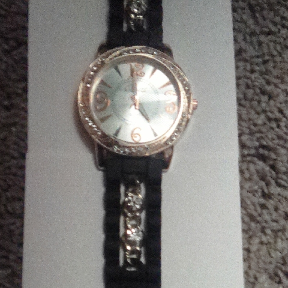 Elegant Black and Silver Women's Watch